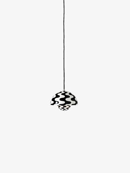&Tradition Flowerpot VP1 pendant, black - white