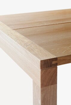 Nikari Frame table, oak