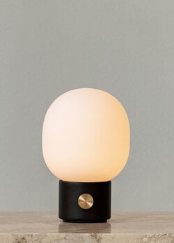 Audo Copenhagen Lampe de table JWDA Portable, noir
