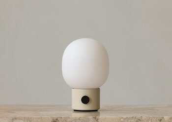 Audo Copenhagen JWDA bärbar bordslampa, alabaster vit