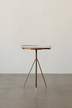 Audo Copenhagen Umanoff side table, 60 cm, walnut - brushed brass