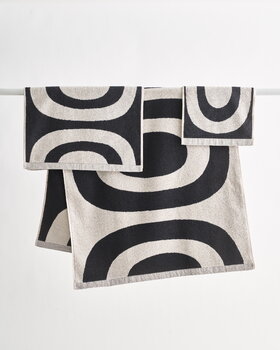 Marimekko Melooni guest towel, charcoal - natural white