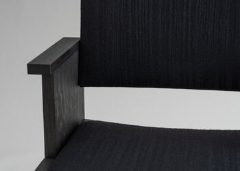 Vaarnii 016 Maasto dining arm chair, upholstered, black - black Kvadrat Alle, extra image