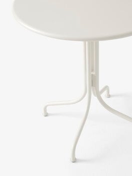 &Tradition Thorvald SC96 table, round 70 cm, ivory