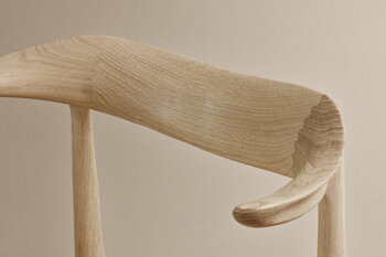 Warm Nordic Cow Horn chair, oiled oak - vanilla