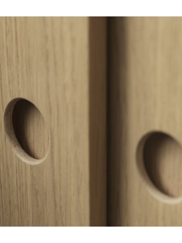 Sideboards & dressers, A85 Butler sideboard, lacquered oak, Natural