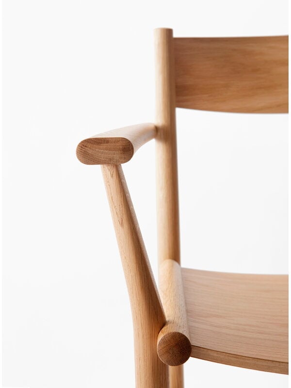 Dining chairs, Akademia Armrest chair, lacquered oak, Natural