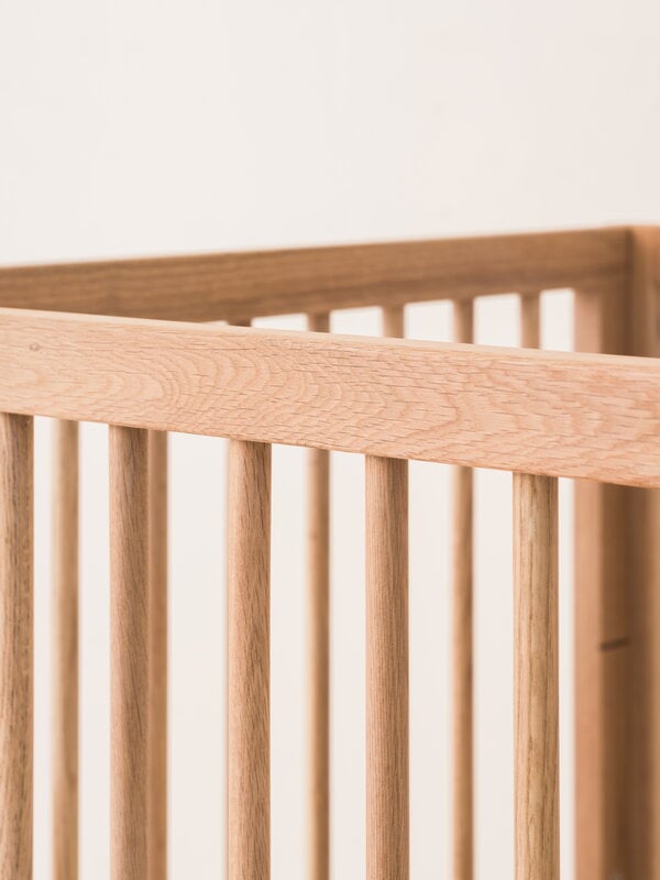Nobodinoz Pure Evolving crib, oak, view 4