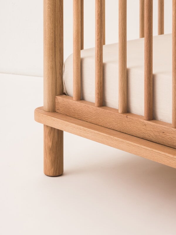 Nobodinoz Latitude Evolving crib, oak, view 4