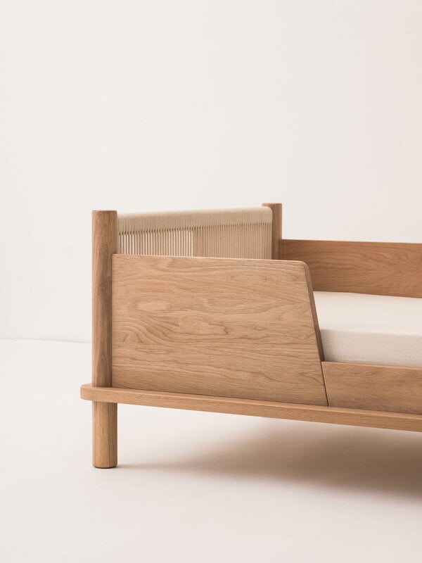 Nobodinoz Latitude Junior bed with 2 safety rails, oak, view 4