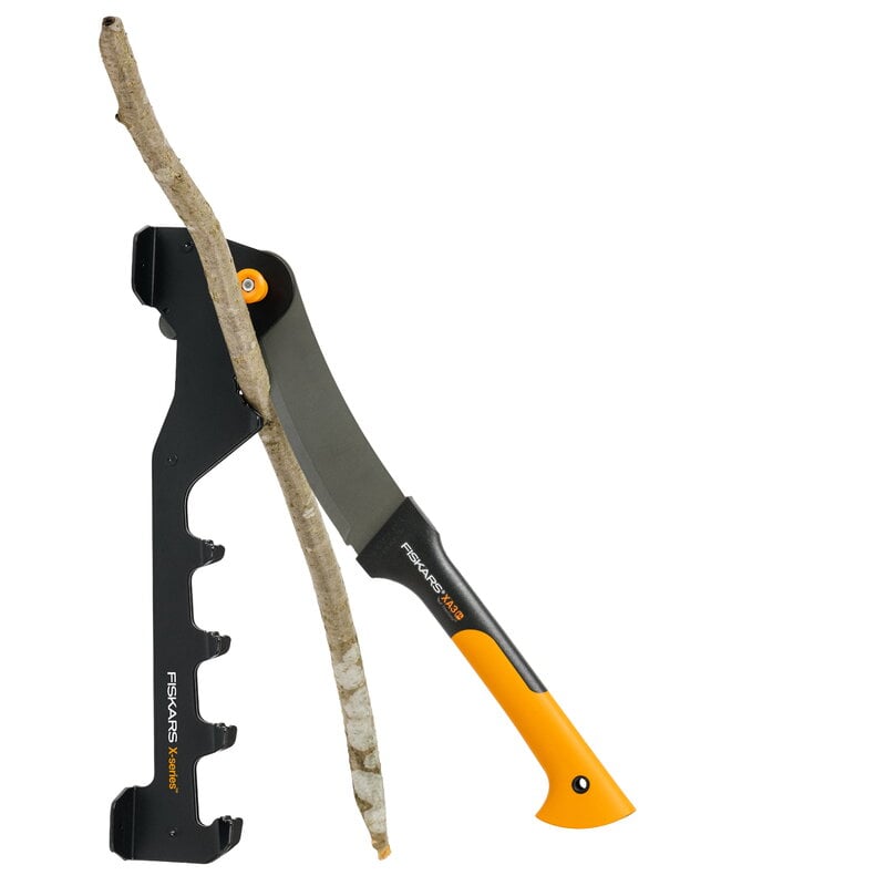 Fiskars X-Series kindling maker, wall mounted, extra image