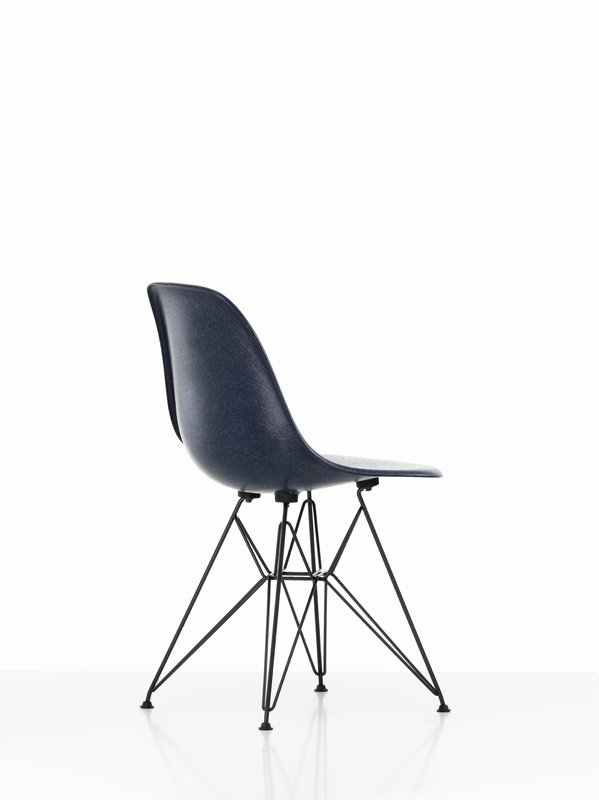 Vitra Eames Dsr Fiberglass Chair Navy, Navy Blue Dining Chairs With Chrome Legs Singapore
