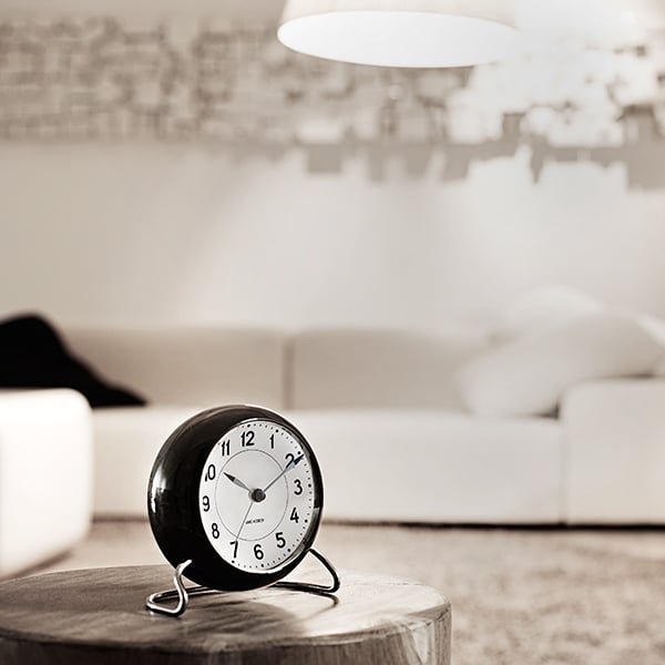 Arne Jacobsen AJ Station table clock with alarm, black | Finnish 