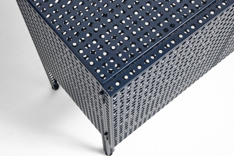 HAY Perforated Bodenschrank, klein, stahlblau, extrabild