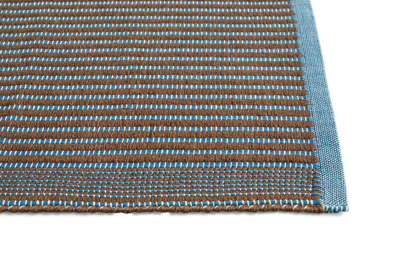 https://media.fds.fi/product_additional/800/541711_Tapis_Mat_60x95_chestnut_and_blue_detail.jpg