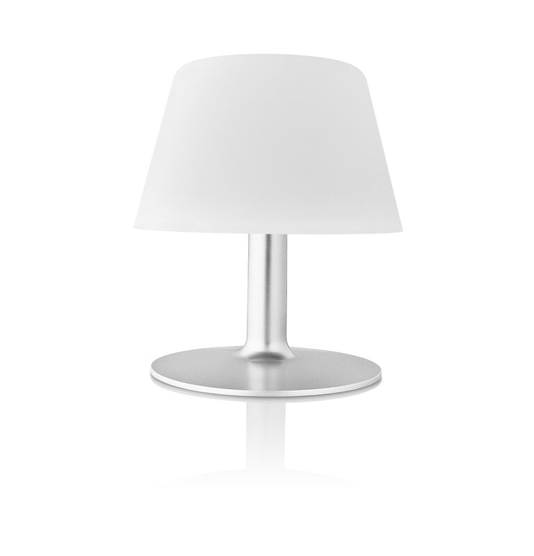 Geld lenende Overleving Knorrig Eva Solo SunLight Lounge outdoor lamp, 24,5 cm, white | Finnish Design Shop