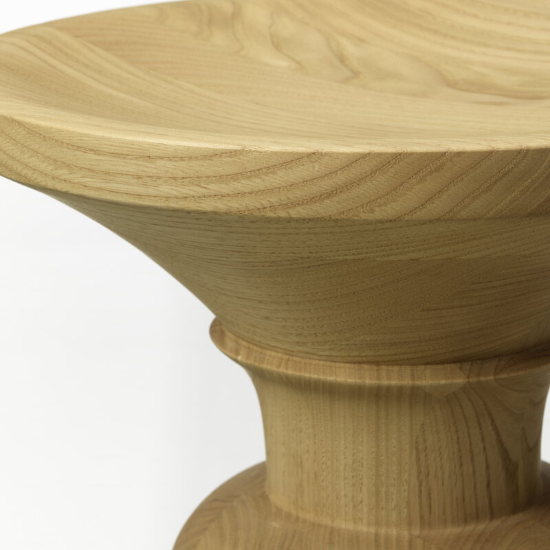 Vitra Stool, model B, chestnut, extra image