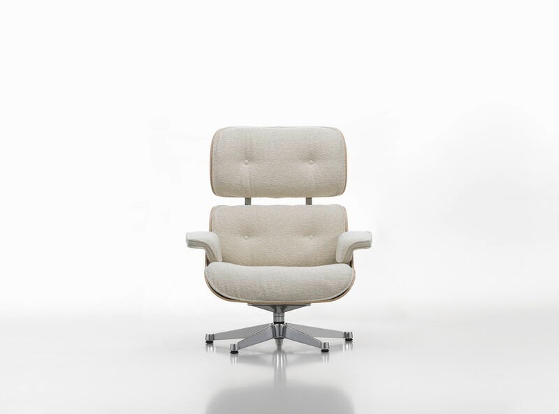 Vitra Eames Lounge Chair & Ottoman, new size, chestnut - Nubia cream/sand, extra image