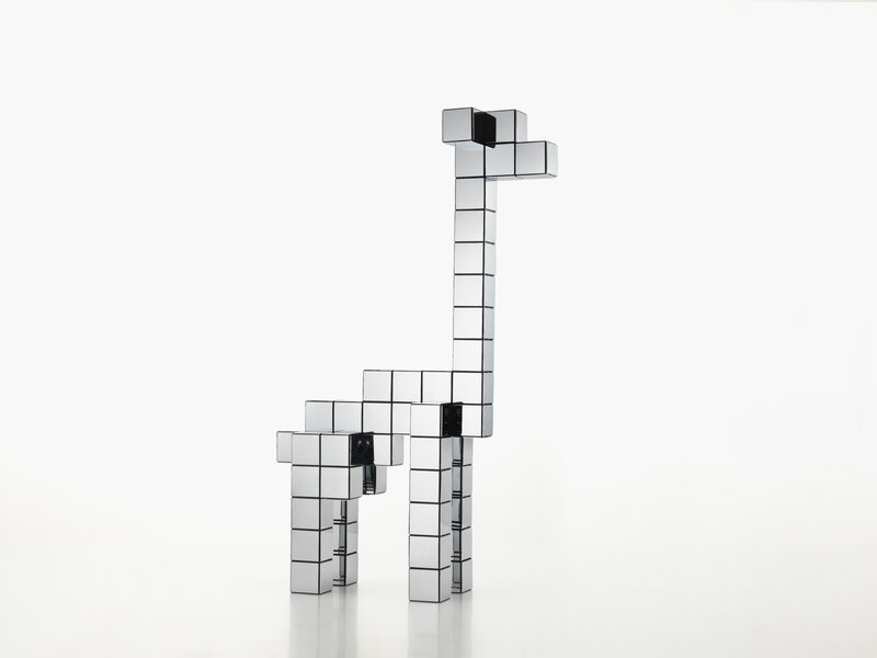 Vitra Panton Cubes Giraffe figurine, chrome, view 4