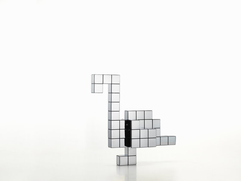 Vitra Panton Cubes Flamingo figurine, chrome, view 4