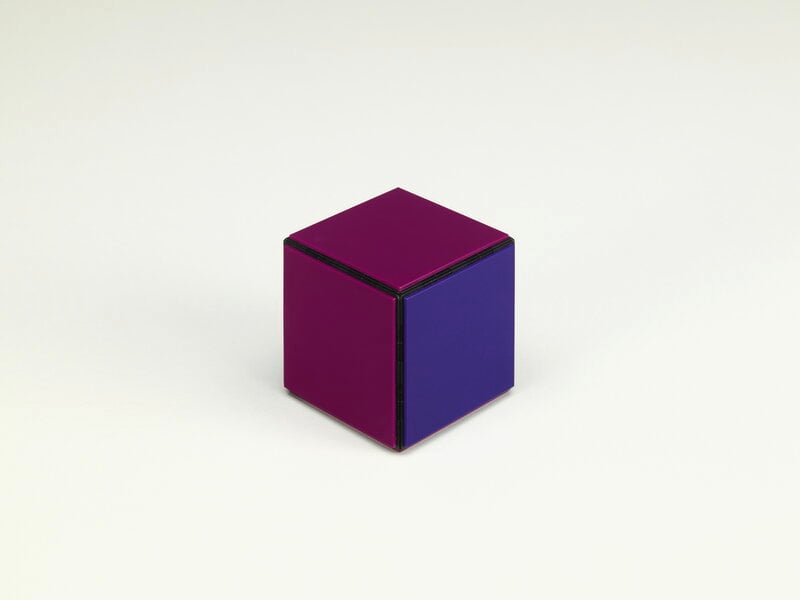 Vitra Panton Cubes Giraffe figurine, duo-tone purple, view 4