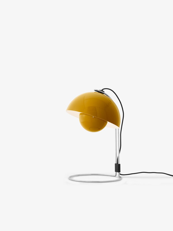 &Tradition Flowerpot VP4 table lamp, mustard, view 3