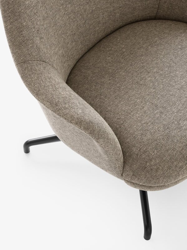 &Tradition Rely HW139 lounge chair, swivel, high-back, black - Clay 0009, view 2