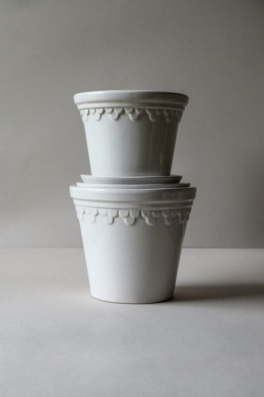 Bergs Potter Københavner kukkaruukku alusella, lasitettu mineral white, tuotteen lisäkuva