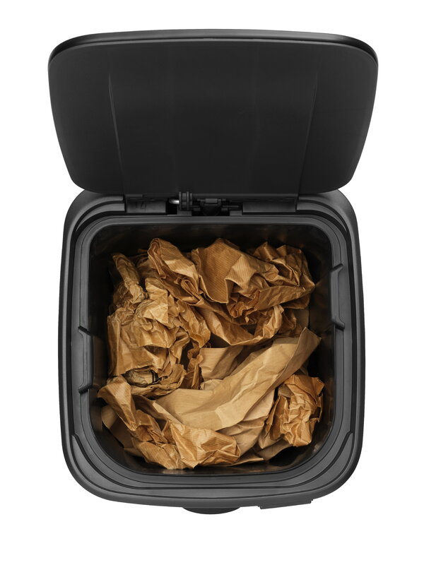 Brabantia Bo Pedal Bin 30 L, negro mate, imagen extra