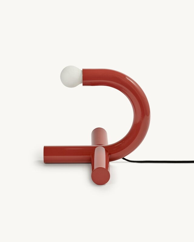 valerie_objects La Tre Rossa table lamp, red, extra image