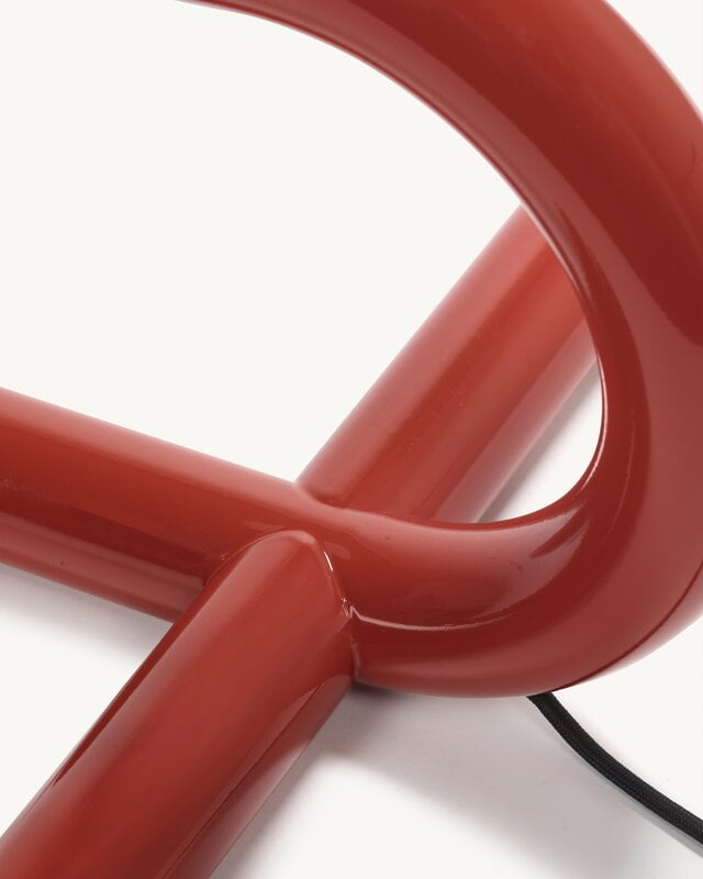 valerie_objects La Tre Rossa table lamp, red, extra image