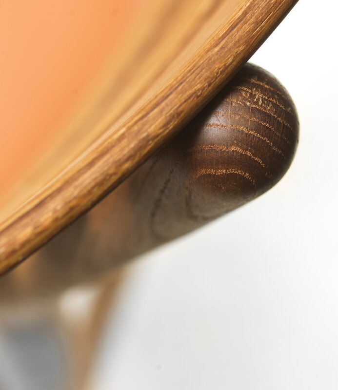FDB Møbler J48 Stuhl, geräucherte Eiche - Cognac Leder, extrabild
