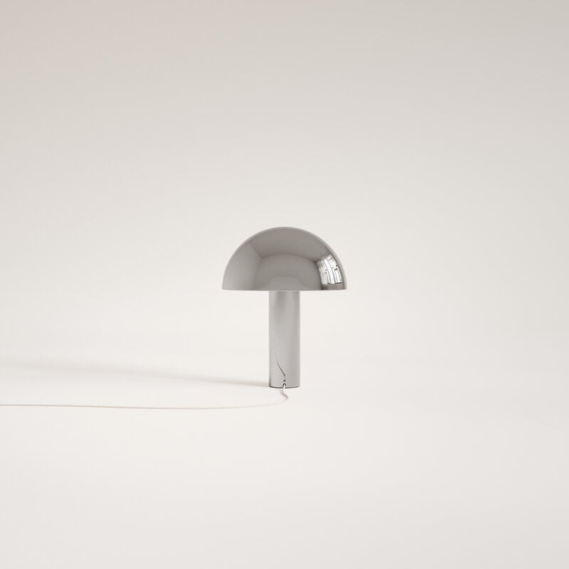 FORMARKIVET Aglow pöytävalaisin, kromi, näkymä 3