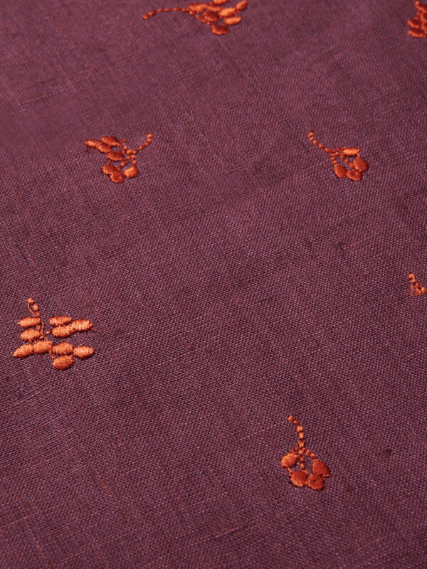 Ferm Living Baies table runner, 40 x 180 cm, dark grape - picante red, extra image