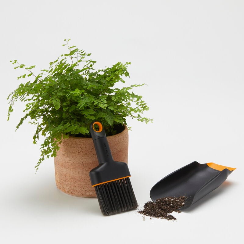Fiskars Planting scoop and brush set, black - orange, view 8