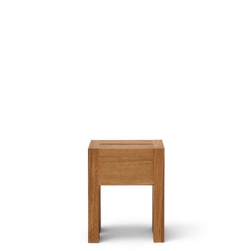 Form & Refine Monolith side table, oak, view 2