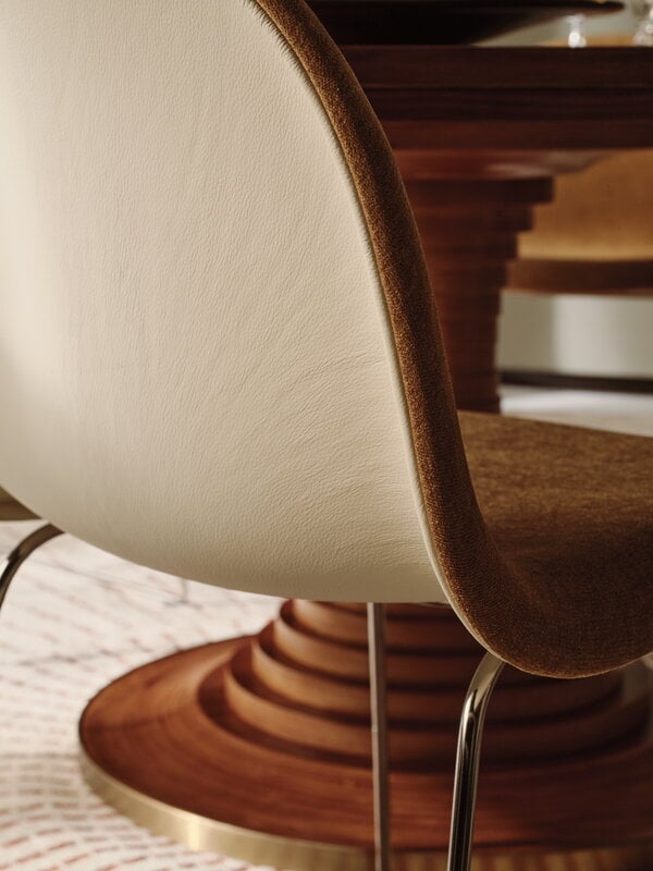 GUBI Tavolo a Dischi dining table, 120 cm, walnut, extra image