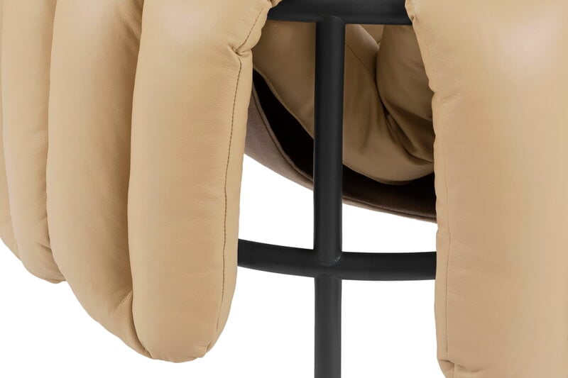 Hem Divano Puffy a 2,5 posti, pelle sabbia - acciaio grigio nero, immagine extra