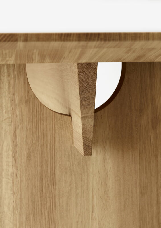 Karimoku Case N-DT01 dining table, 90 x 200 cm, lacquered oak, extra image