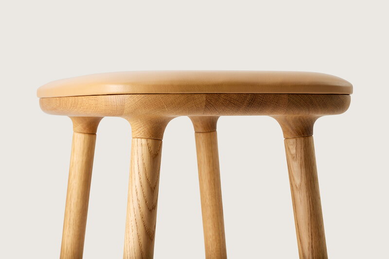 Møbel Copenhagen Cuba stool, oiled oak - sand leather, extra image
