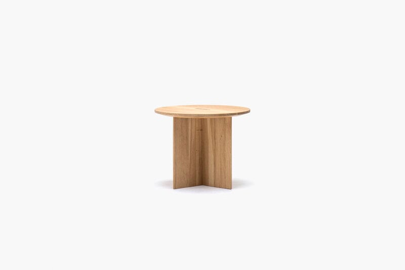 Karimoku Case N-ST02 side table, 50 x 50 cm, lacquered oak, extra image