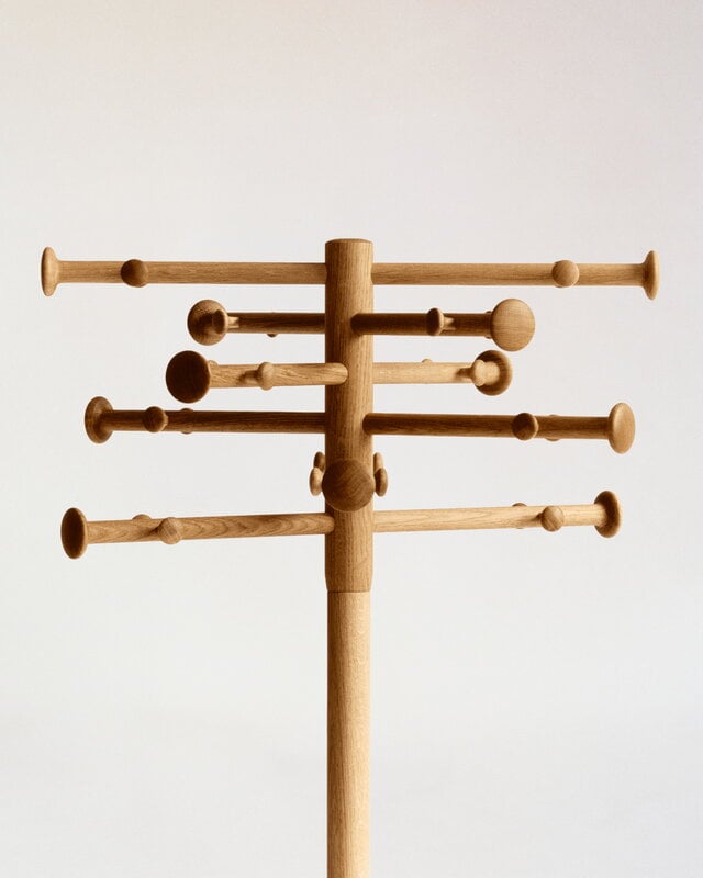 Fredericia ND09 coat stand, oiled oak, view 5