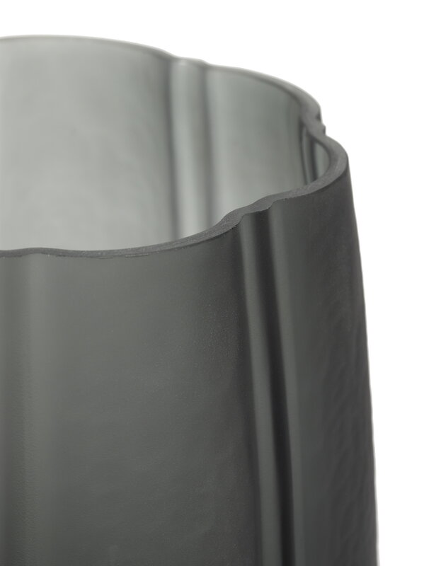 Serax Shapes 03 vase, dark grey, extra image