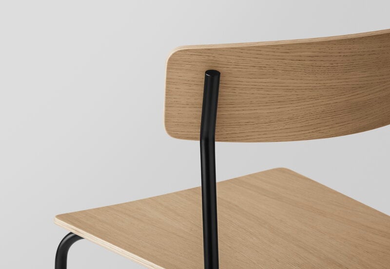 TAKT T01 Cross chair, tube, oak, view 3
