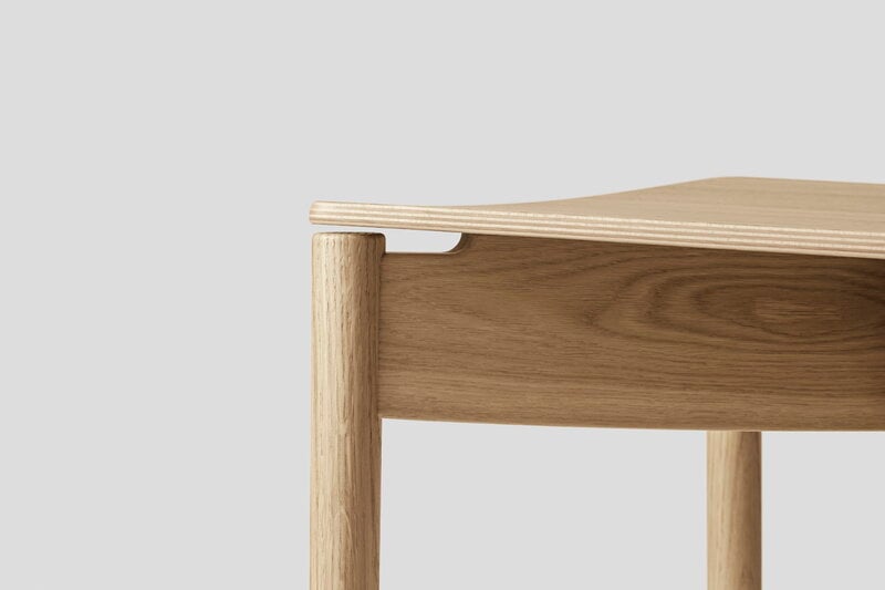TAKT T01 Cross chair, roble, vista 16