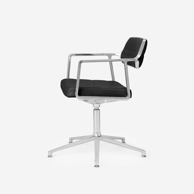 Vipp 453+ Swivel chair, polished frame - black leather, with gliders, extra image
