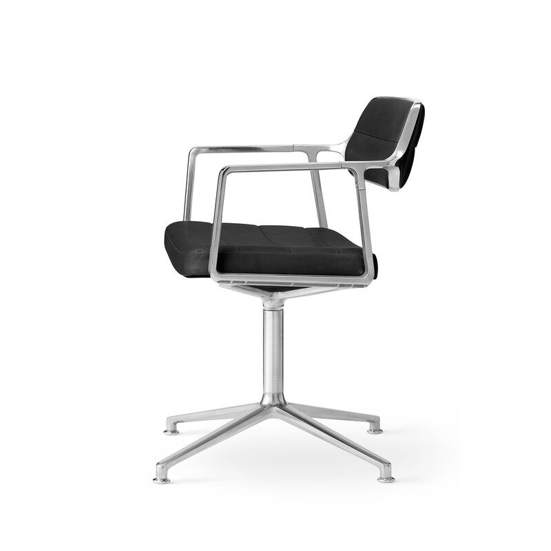 Vipp 453 Swivel tuoli, kiillotettu runko - musta nahka, jalkatallat, näkymä 4