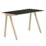 CPH90 desk, matt lacquered oak - black lino CPH90 desk, matt lacquered oak - black lino