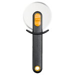 Fiskars Functional Form pizza wheel, view 1