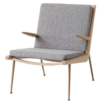 &Tradition Boomerang HM2 lounge chair, Hallingdal 130 - white oiled oak